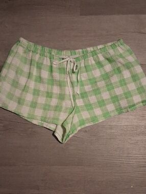 Urban Outfitters White and Light Green Waffle Knit Tag